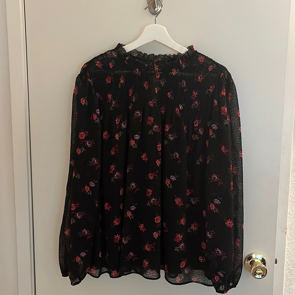 Black floral banana republic sheet long sleeve work blouse